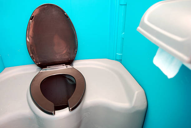 Porta potty delivery and setup in Gates Mills, OH